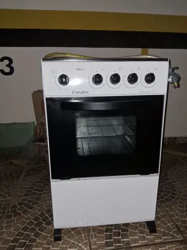 Fogão Esmaltec 4 Bocas Bali com Mesa de Inox e Acendimento Manual Branco