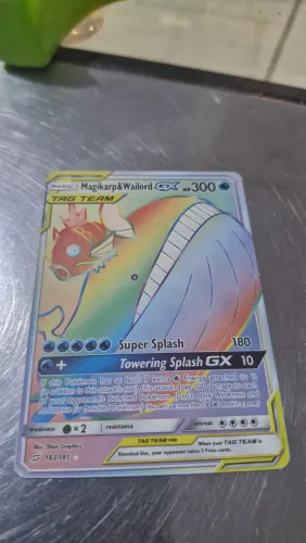 Uma dupla gigante! Carta Magikarp & Wailord GX de Pokémon TCG.