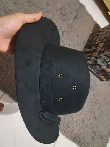 CHAPÉU PRETO