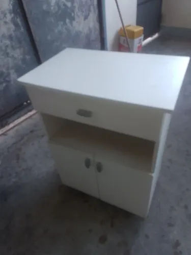 ARMÁRIO COMPACTO