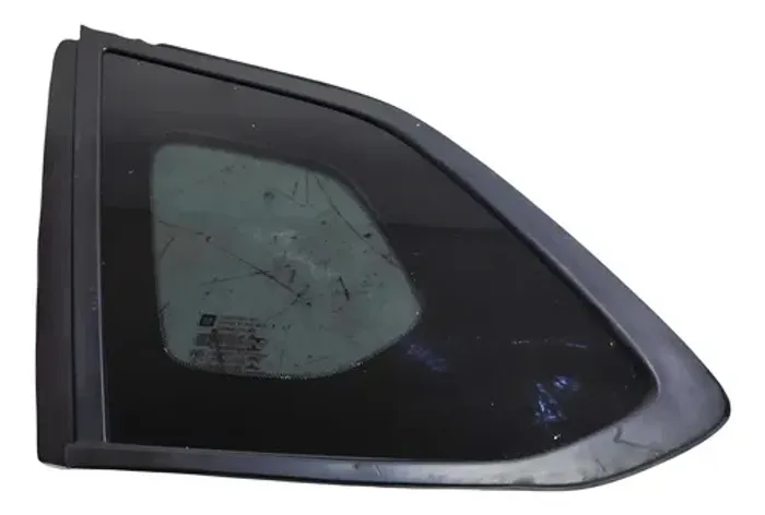 Vidro Vigia Traseira Esquerda Gm Tracker 1.2 Turbo 2022/2024