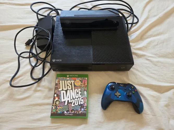 Xbox One + Kinect + jogo