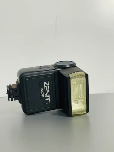 Flash Zenit 300xp câmera analógica 