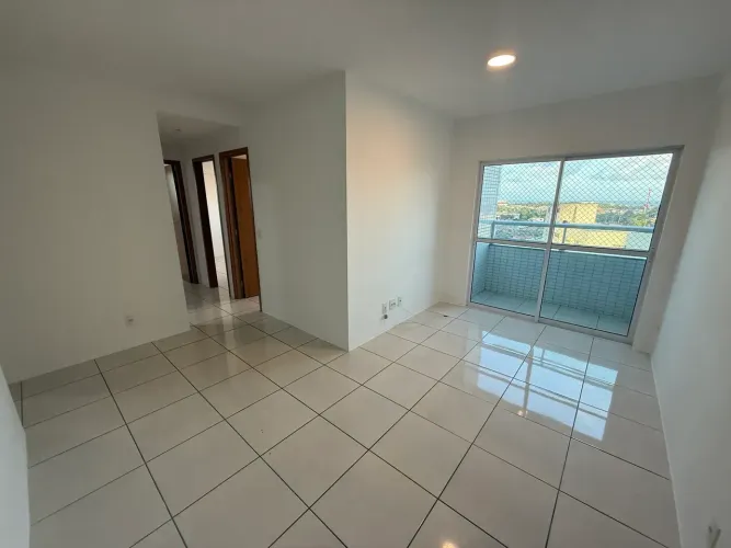 Aluga - se excelente apartamento no torreão