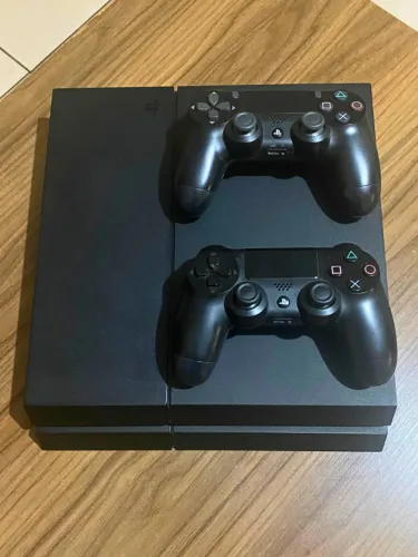 PS4 Desbloqueado 2 Controles 10x SEM JUROS + Frete Grátis