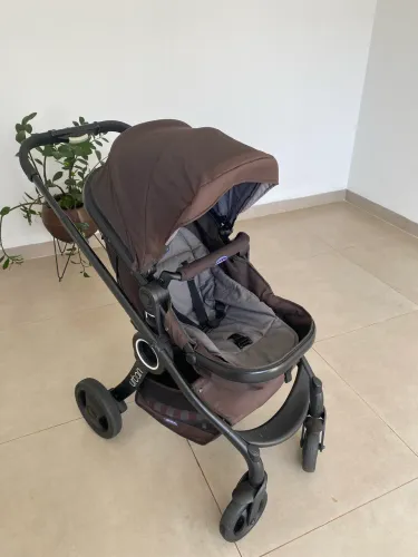 Vendo carrinho CHICCO URBAN 