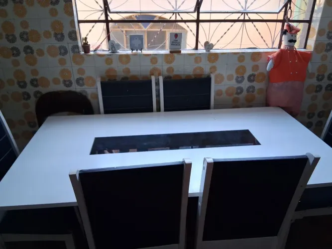 Mesa luxo 6 cadeiras madeira