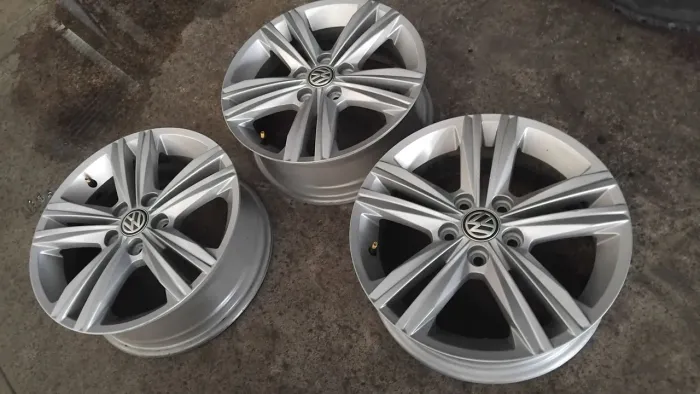 Vendo rodas 15 original do Polo furacão 5 por 100