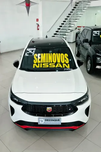 Fiat Fastback Abarth Turbo Flex 1.3 Aut. 2024
