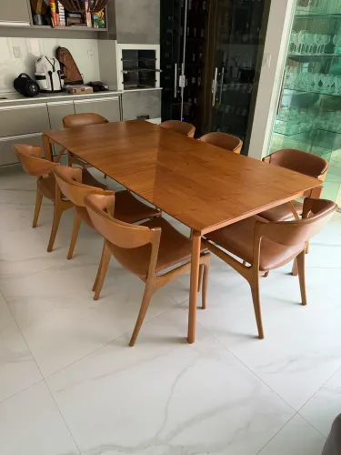 Conjunto mesa de jantar 8 lugares