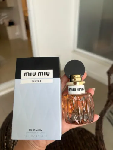 Perfume miumiu miutine 30mls usado 1x pra teste novo com caixa original 