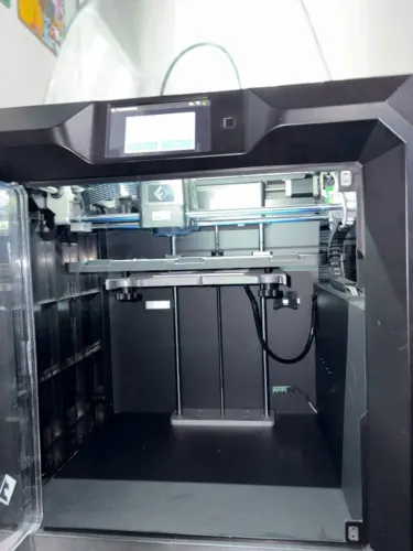 Impressora 3D Flashforge Guider 2 - 7 meses de uso