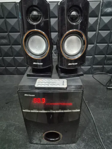Caixa subwoofer multilaser com Radio AM/FM, Pega pen drive e cartao usb com controle
