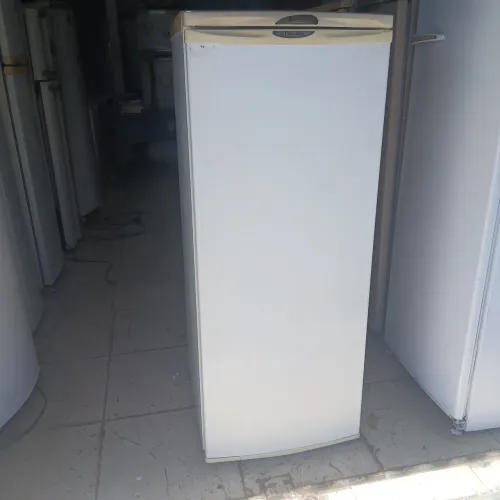 Geladeira Electrolux pequena