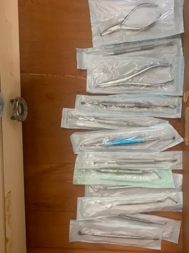 Excelente oportunidade: vende-se materiais odontológicos ou aluga-se consultório.