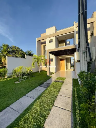 Casa com 4 dormitórios à venda, 128 m² por R$ 530.000 - Centro - Aquiraz/CE