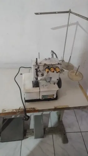 Máquina de Costura Bracob BC2500-3 (Ideal para Moda Íntima)