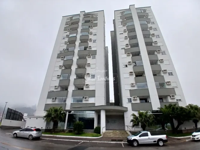 Apartamento com 02 quartos na Santa Terezinha