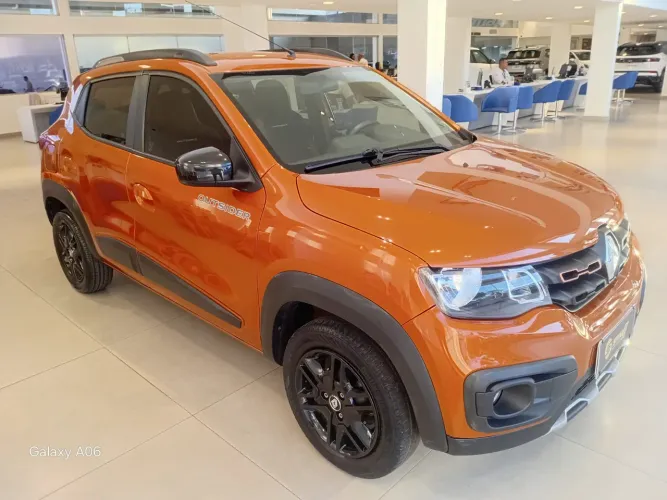 Renault Kwid Outsider 1.0 Flex 12V 5P Mec. 2021