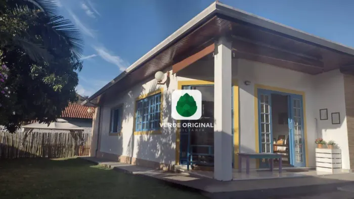 Casa com 4 dormitórios à venda, 200 m² por R$ 795.000,00 - Sítio - São Bento do Sapucaí/SP