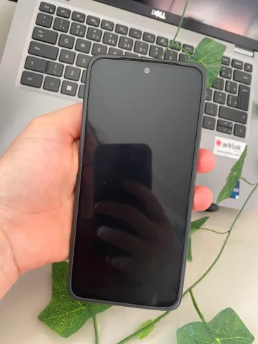 Celular Xiomi Redmi 13