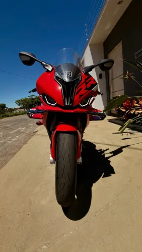 Bmw S1000RR 2025 - só 109.900,00