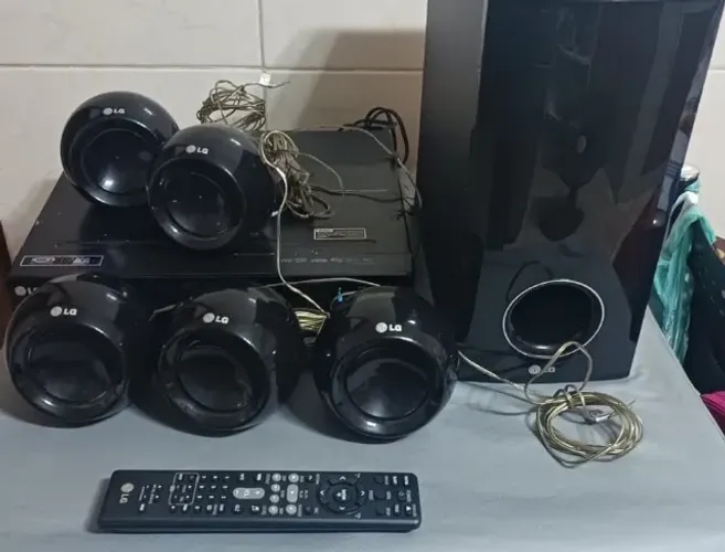 Home teather LG HT304 SL Com defeito