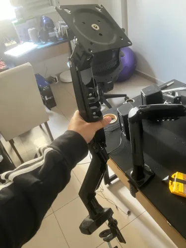 ELG, F80N, Suporte Articulado de Mesa, Pistão a Gás, Monitores 17'' a 35'', 2kg a