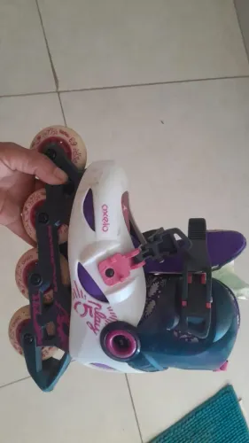 Patins semi novo
