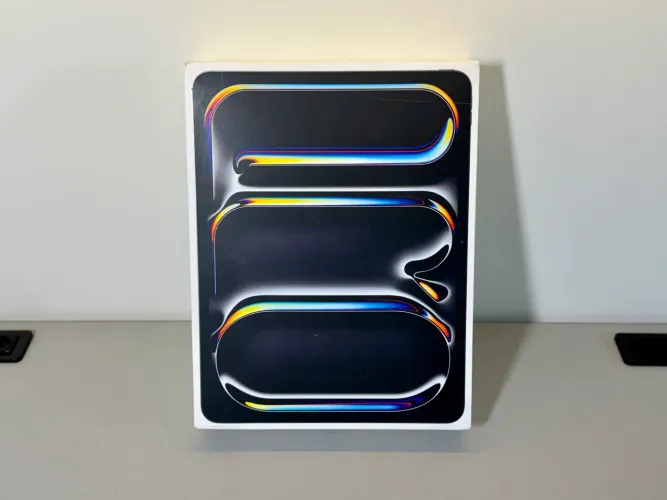 iPad Pro 13 Polegadas M5 256GB - Novo/Lacrado