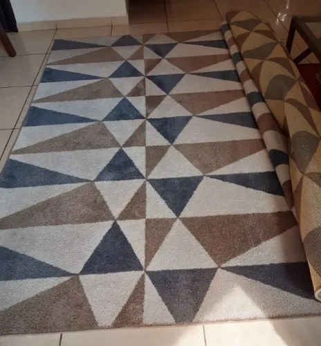 Tapete luxo  p/ residências e escritórios 2mx1.80m. Um Up grade em seu ambiente. R$480.