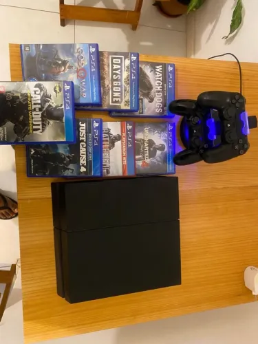 PS4 COMPLETO--- 2 CONTROLES--- 7 JOGOS MIDIA FISICA
