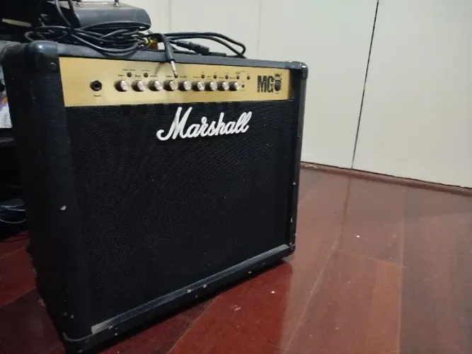 Marshall MG100FX