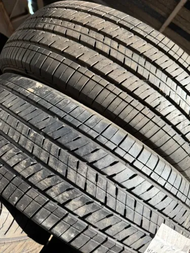 Pneu 235/65/18 Bridgestone 90 % vida útil