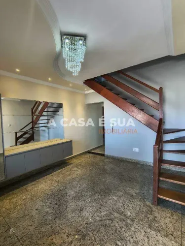 Casa residencial com 3 quartos e 2 suítes para aluguel no Bairro Cabral, Contagem