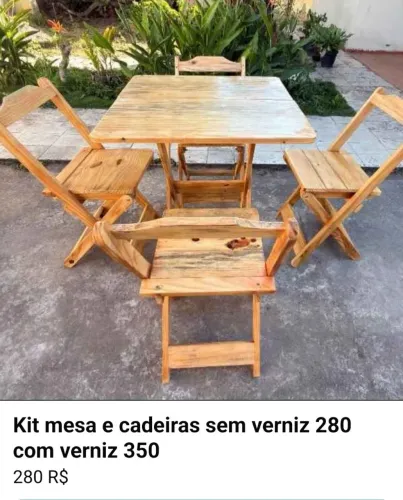 Cadeiras e mesas dobráveis