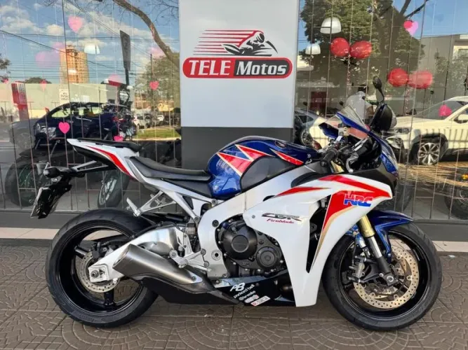 HONDA CBR 1000RR FIREBLADE 2011