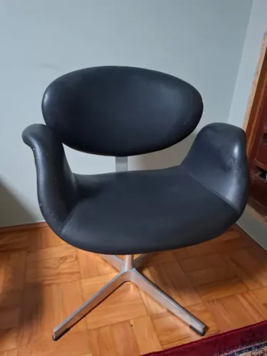 Cadeira de couro