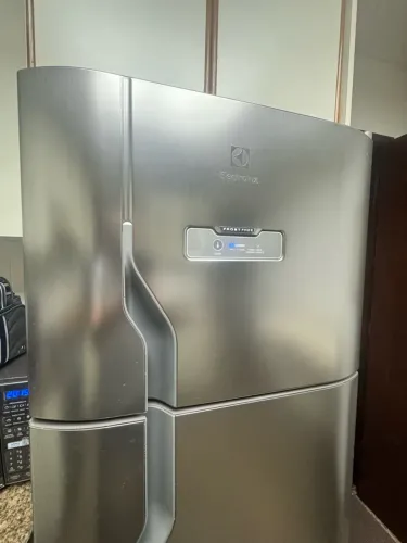 Geladeira Electrolux Frost Free 310L
