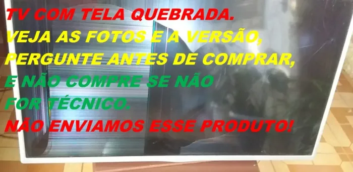 TV LG 32LF550B COM TELA QUEBRADA.
