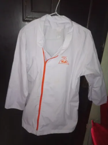 Uniforme oficial da escola de gastronomia Iga + chapeu