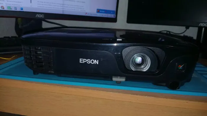 Data show ,Projetor Epson , Projetor Epson PowerLite S12+ 2800 Lumens