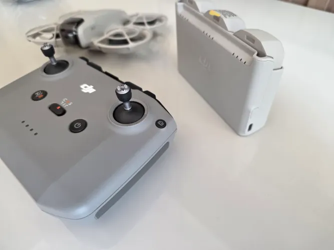 Dji neo
