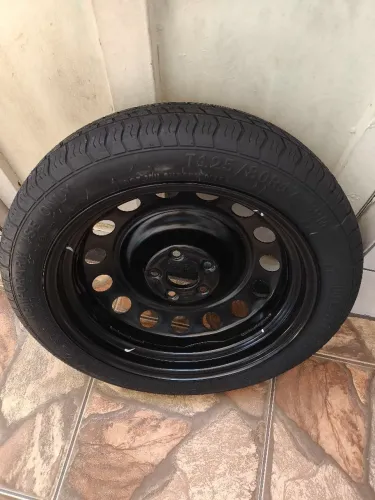 Vendo estepe Fino 5 furos ( Honda,Jeep, Hyundai, Toyota)