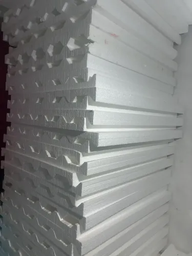 Vendo 60 placas de EPS 3mm forro bandeja
