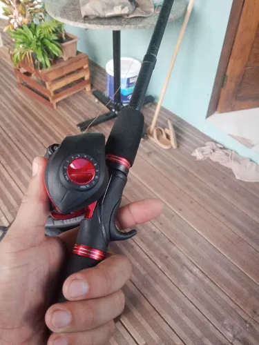 Vara de pesca com molinete de rolamento 
