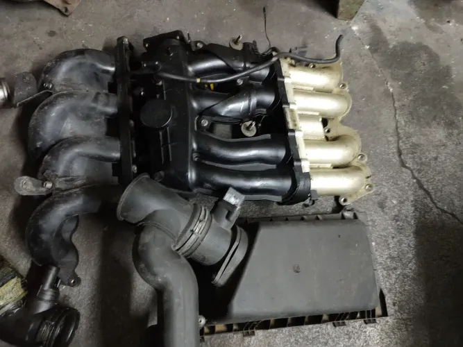 Coletor Audi a3 1.8 aspirado 