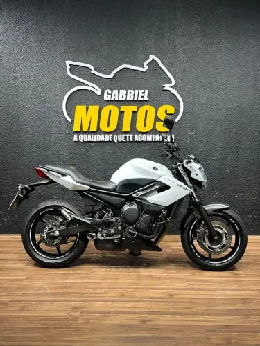 YAMAHA XJ6 600 N - 2013