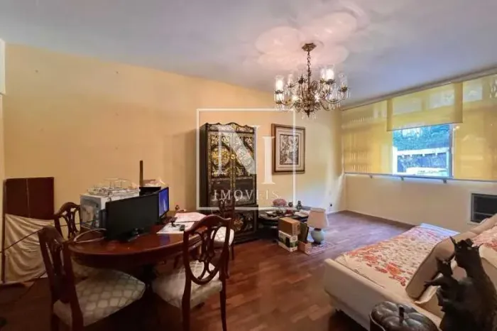APARTAMENTO 2 QUARTOS NO BAIRRO DE COPACABANA