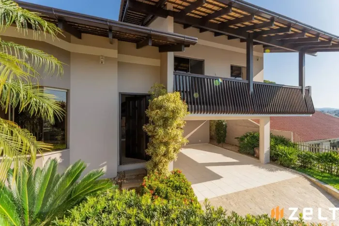 Casa com 5 dormitórios à venda, 270 m² por R$ 1.550.000,00 - Fortaleza - Blumenau/SC